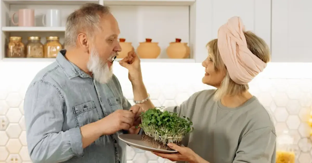 Be Your Own Director: What Is Intuitive Eating?
