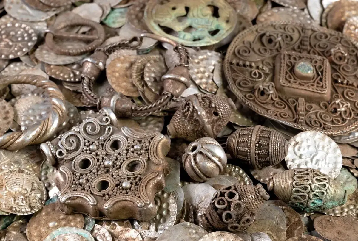 While digging for worms, a Swede discovered 20,000 medieval silver coins.
