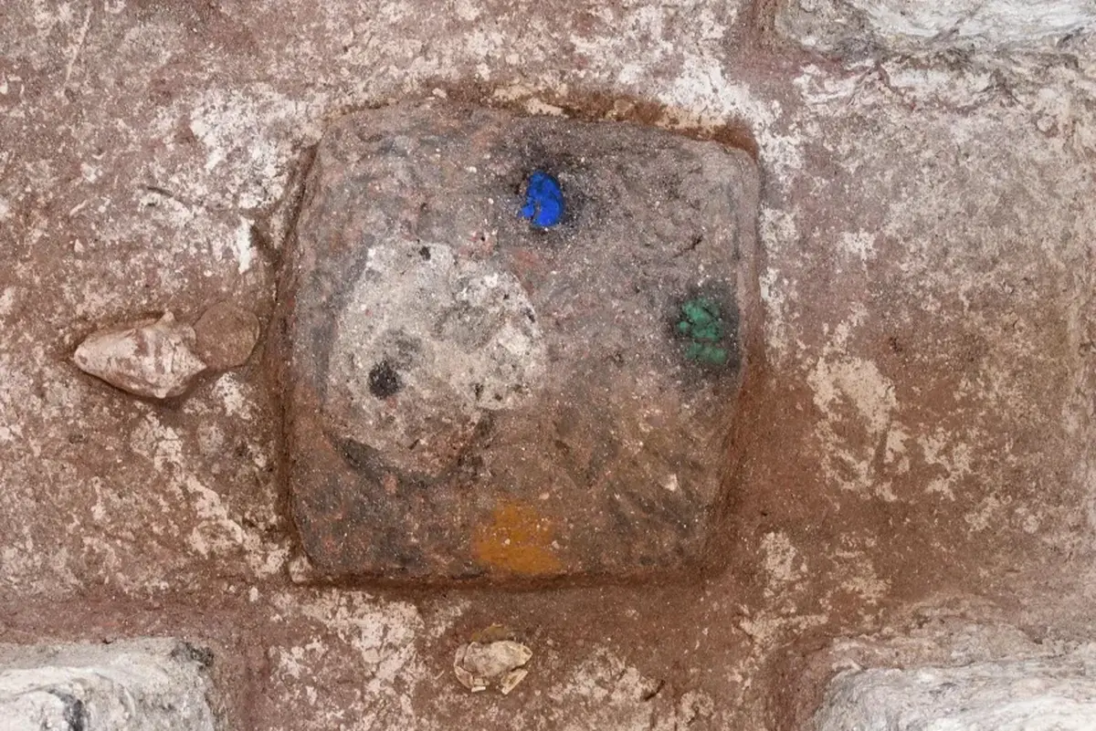 A 3,000-Year-Old Maya Map of the Cosmos Sprawls Across an Area the Size of a City 5 Colored pigments thought to represent the north, south, east, and west were found in a cross-shaped chamber at the monument's center.