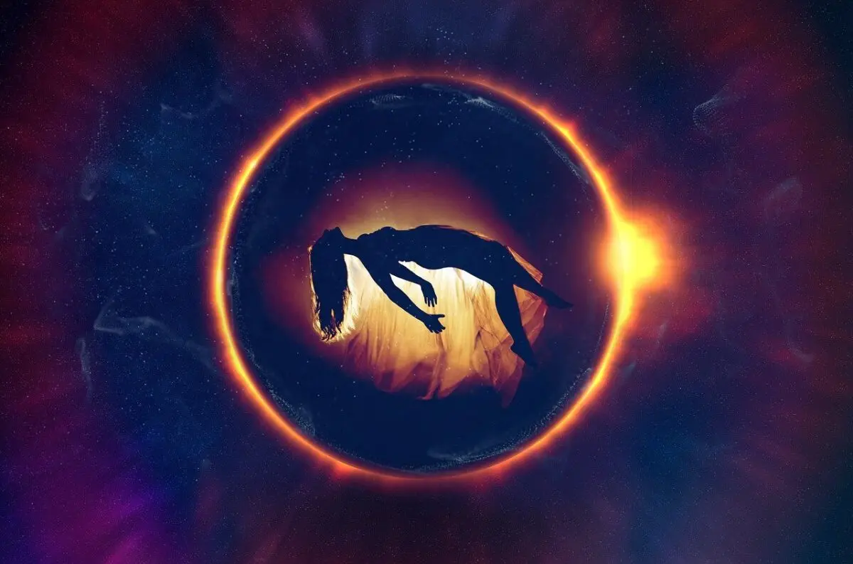 How vivid dreams trick your brain into feeling well-rested 4 A person flying in a dream.