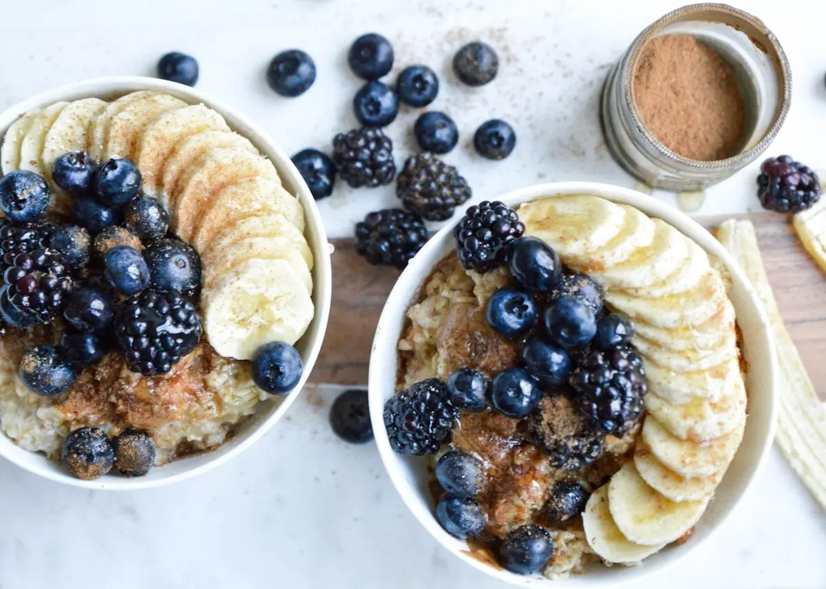 5 Food Pairings That Actually Boost Your Health 4 oatmeal with berries and fruit