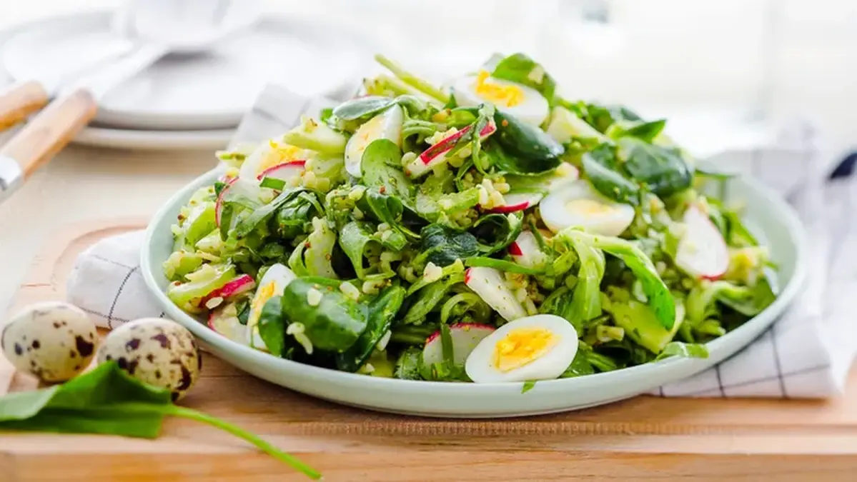 Spring Potato Salad with Sorrel and Young Potatoes 3 potato salad with sorrel, no mayo, on a plate