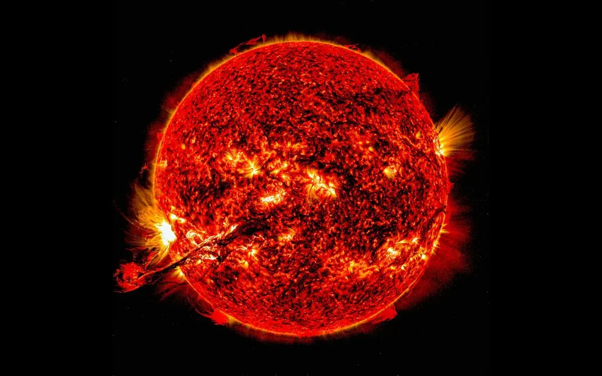 The Sun’s Rhythm Is Shifting — Here’s Why It Matters for Earth 4 solar flares